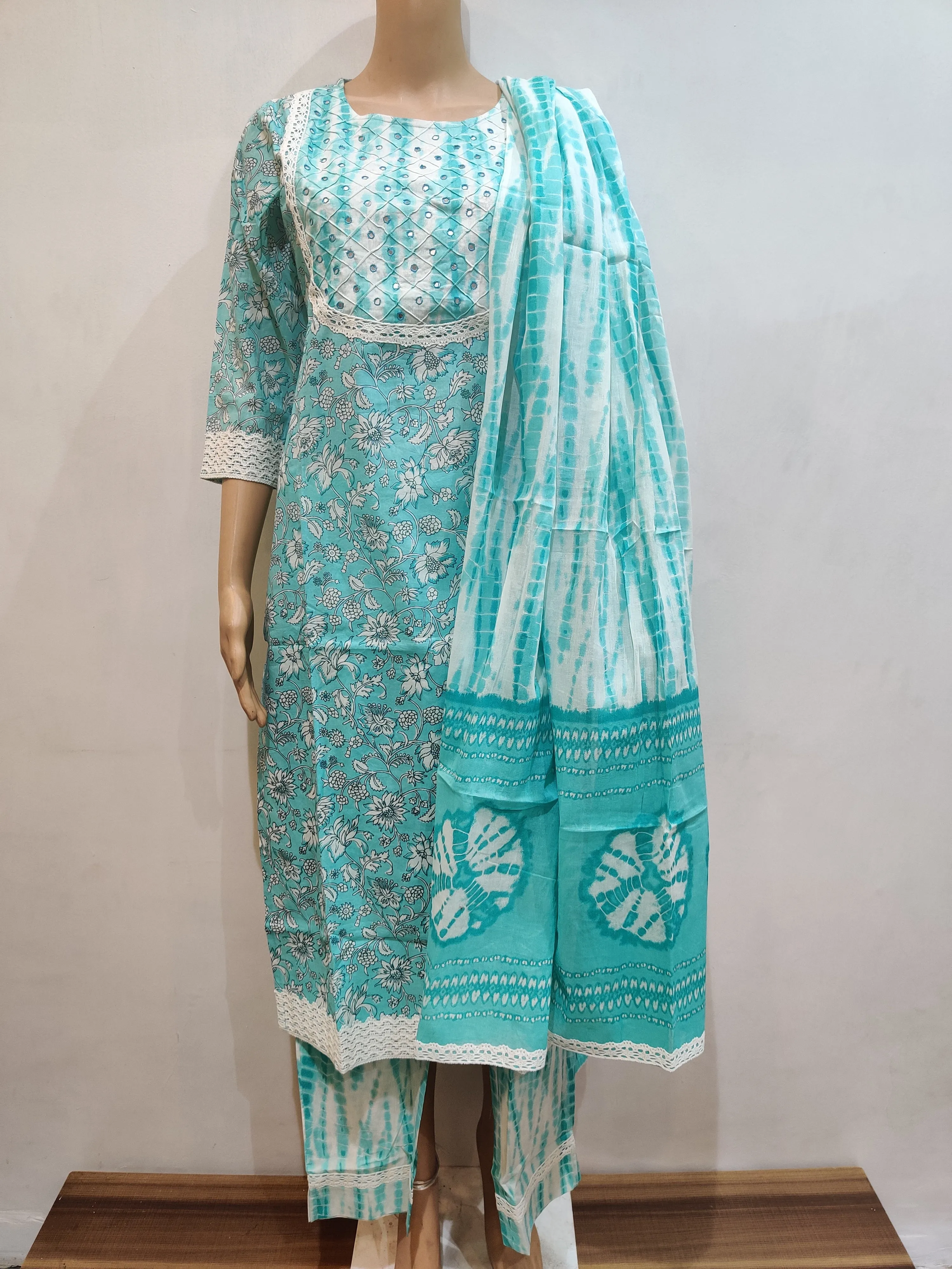 Iceland Poppy Kurta pant with dupatta