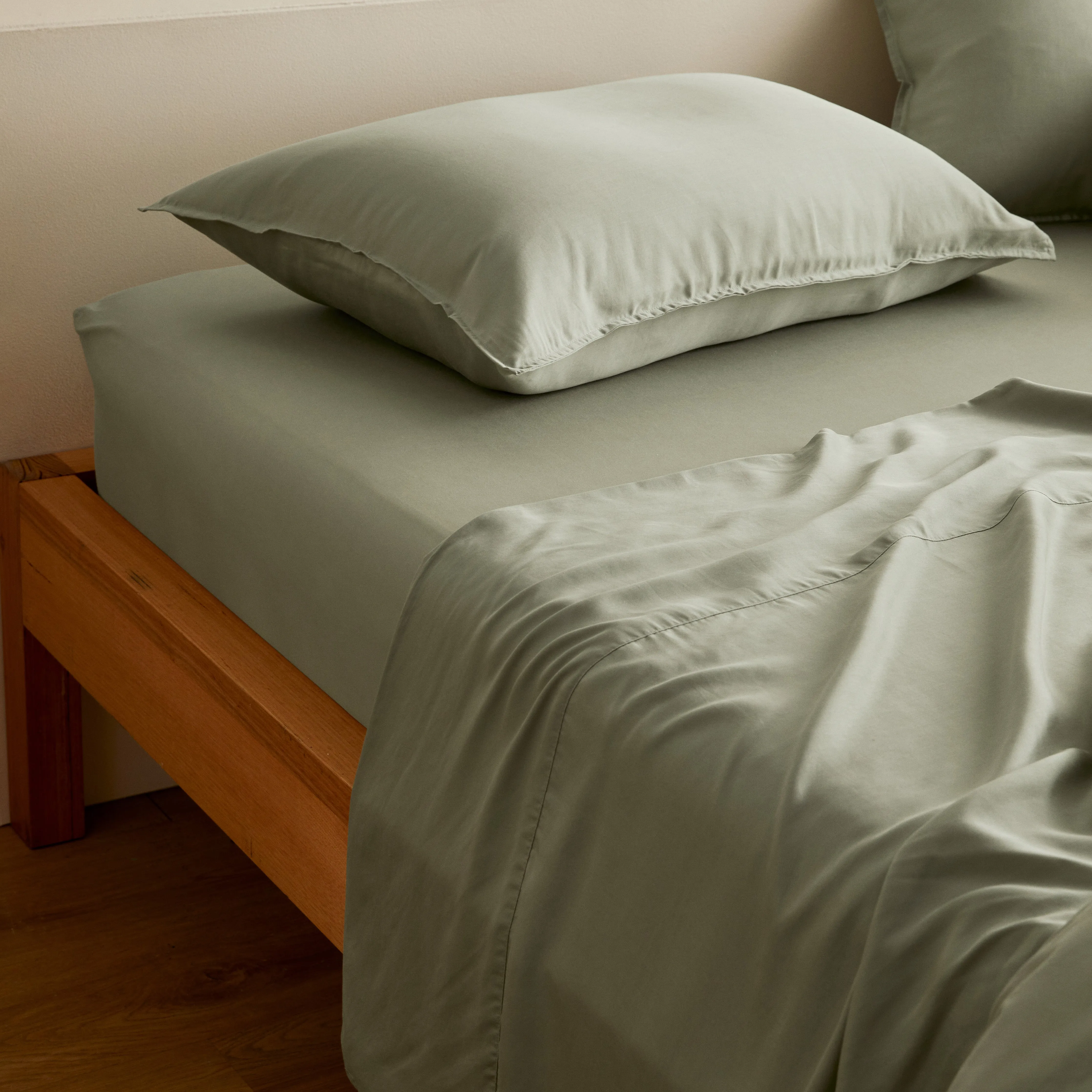 Kane Bamboo - Sage Fitted Sheet